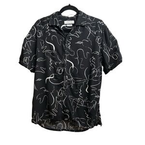 Urban Outfitters || Black Short Sleeved Men's Shirt w/ white abstract print